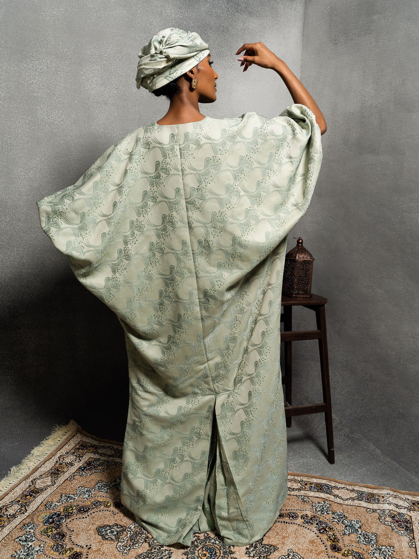 SHANTON STONED BOUBOU
