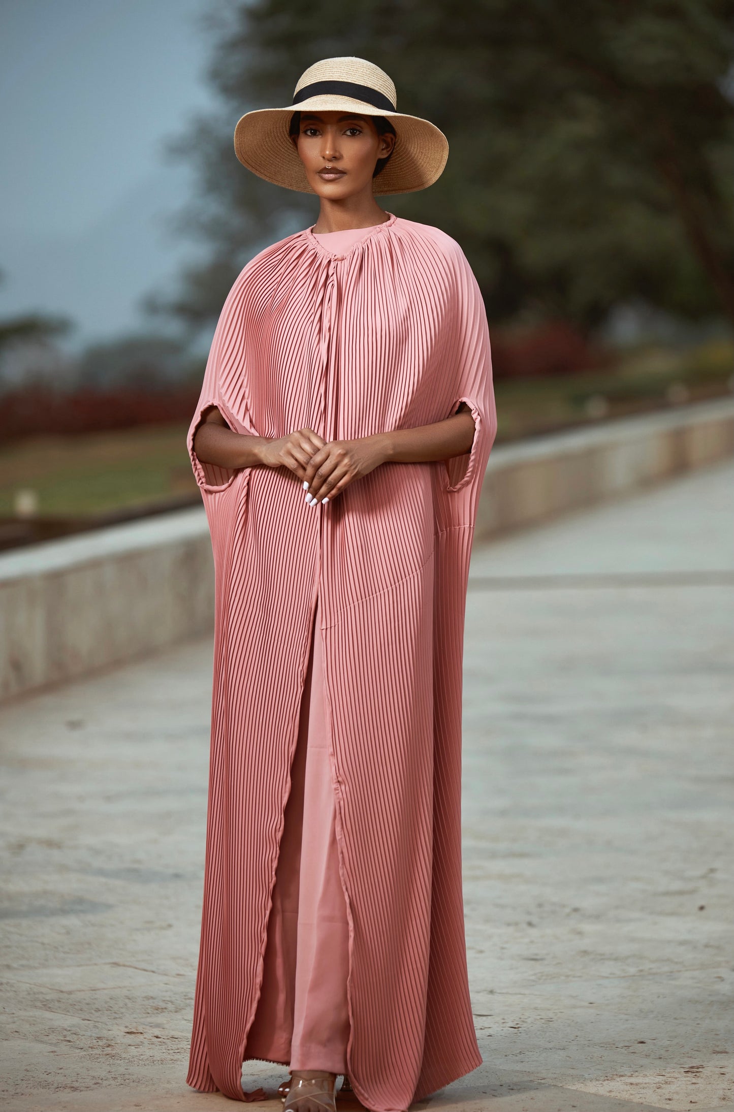 3 PIECE CAPE SET