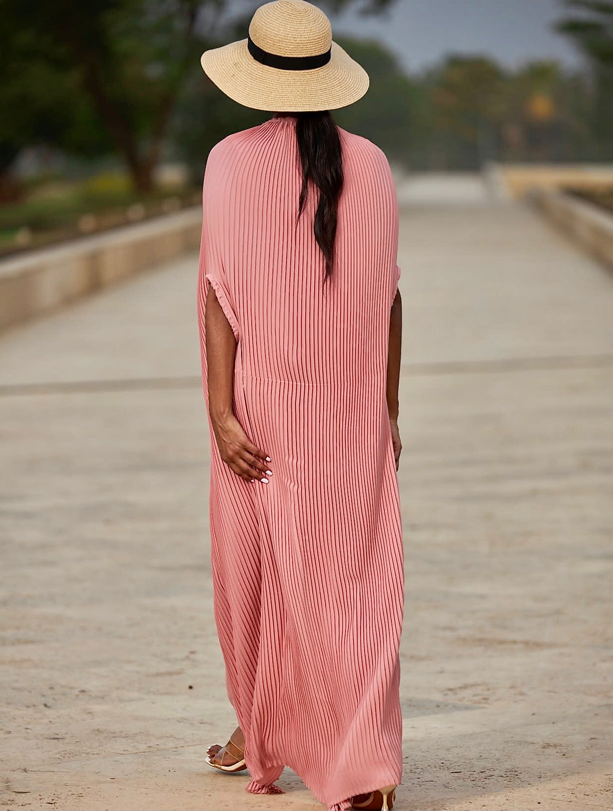 3 PIECE CAPE SET